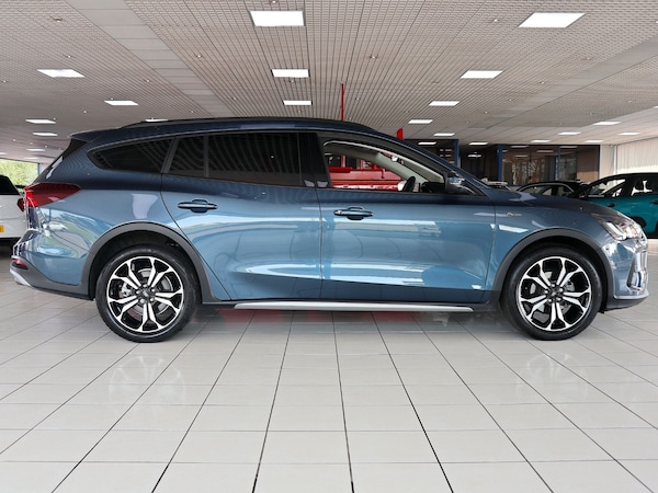 Used Ford Focus 2023 for sale - 74179315: Photo 13