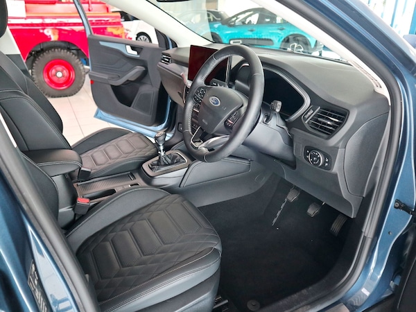 Used Ford Focus 2023 for sale - 74179315: Photo 3