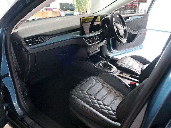 Used Ford Focus 2023 for sale - 74179315: Photo 4