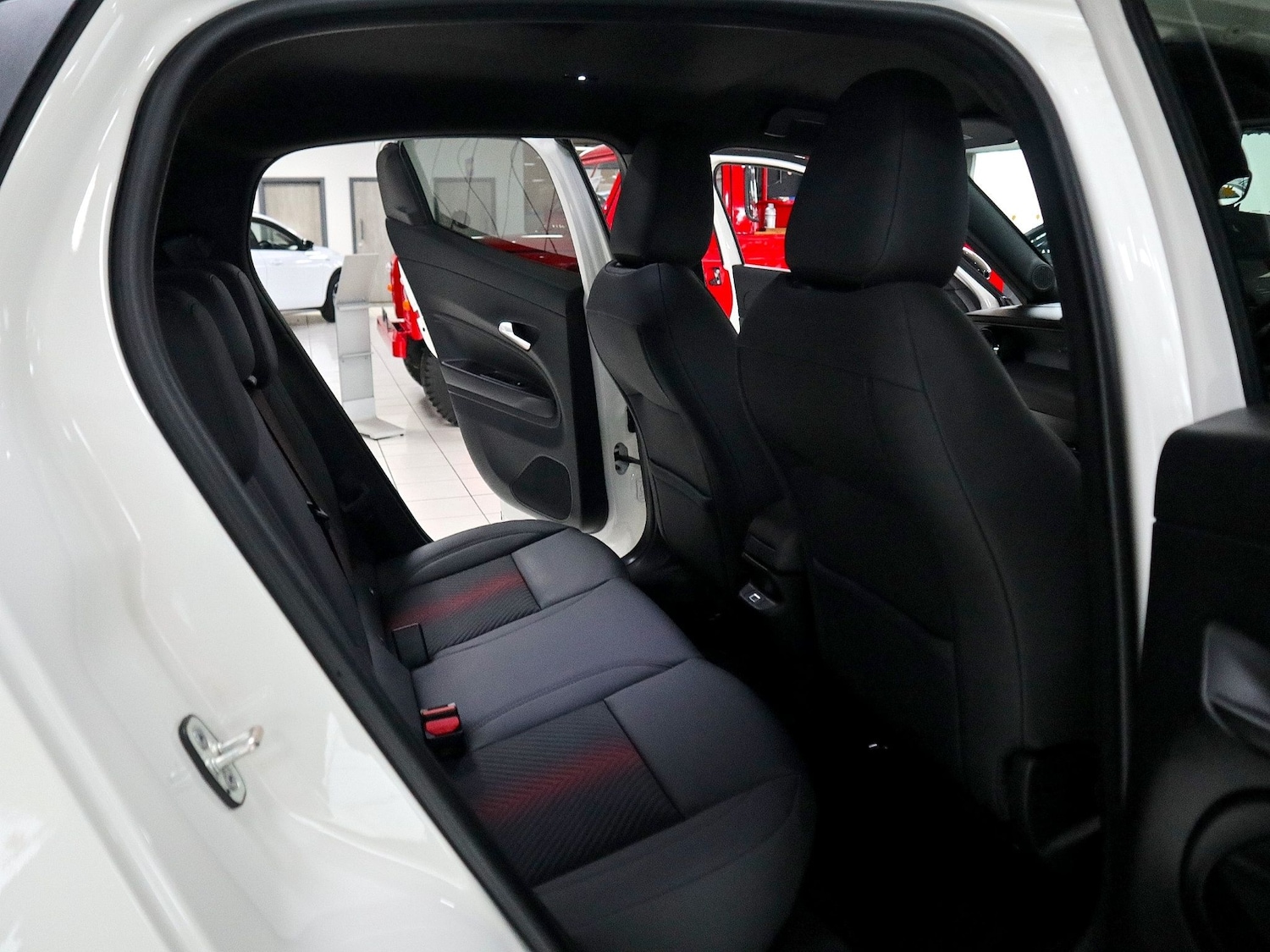 Used Alfa Romeo Junior 2025 for sale - 77303920: Photo 17