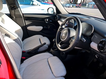 Used MINI Hatch 2021 for sale - 76785390: Photo