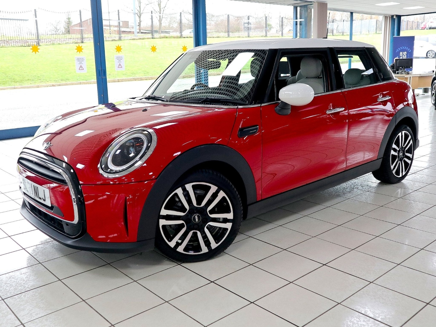 Used MINI Hatch 2021 for sale - 76785390: Photo 9