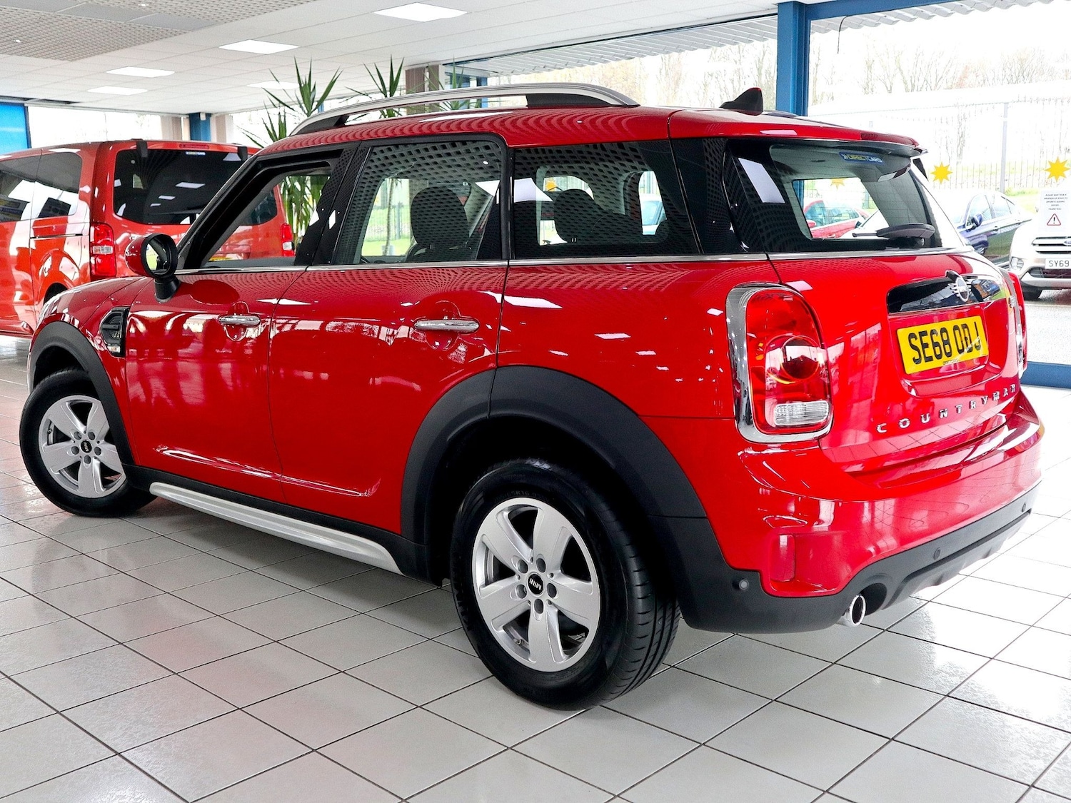 Used MINI Countryman 2019 for sale - 76785389: Photo 2