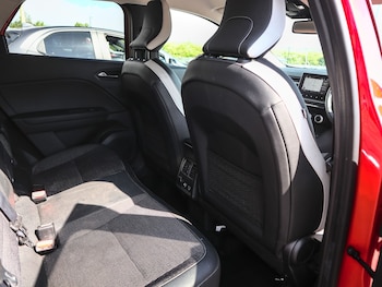 Used Renault Captur 2024 for sale - 78727440: Photo