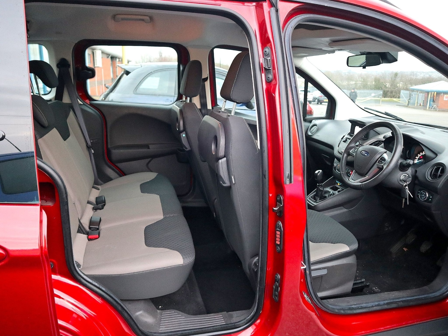 Used Ford Tourneo Courier 2019 for sale - 77154625: Photo 4