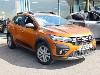 Used Dacia Sandero Stepway 2023 for sale - 78346394: Photo