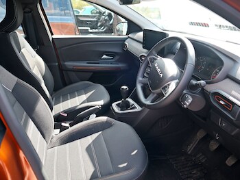 Used Dacia Sandero Stepway 2023 for sale - 78346394: Photo