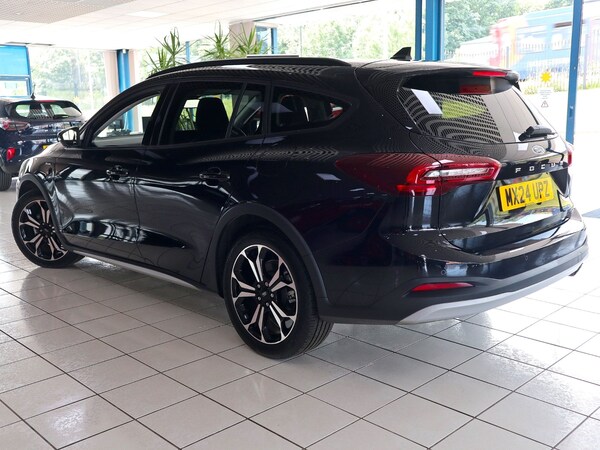Used Ford Focus 2024 for sale - 74757831: Photo 2