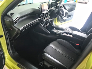 Used Peugeot 208 2024 for sale - 78987517: Photo
