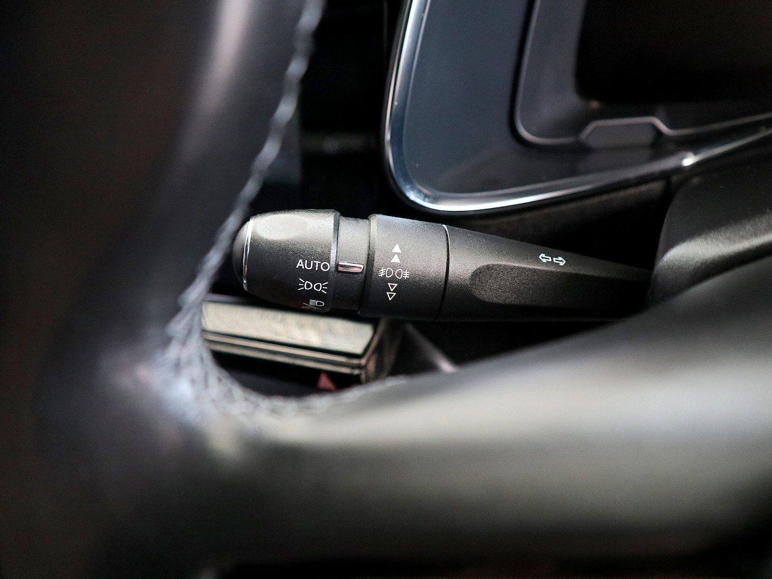 Used DS Automobiles DS 7 Crossback 2018 for sale - 75587524: Photo 31