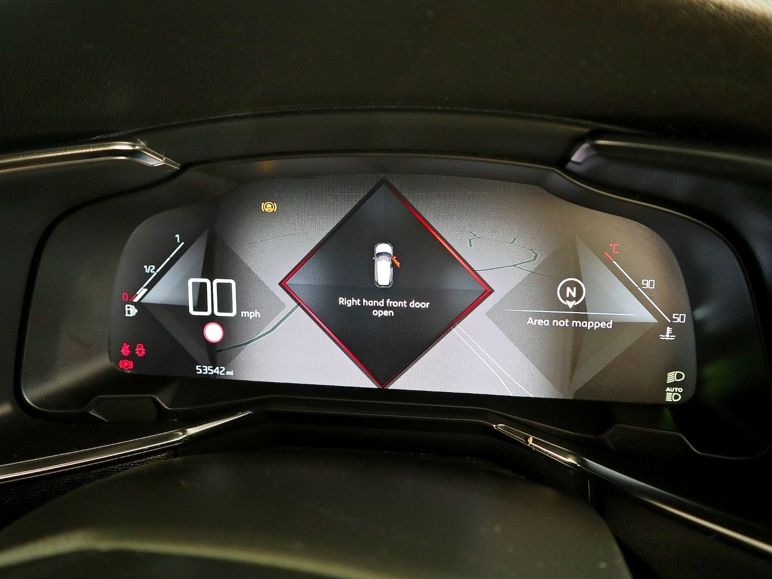 Used DS Automobiles DS 7 Crossback 2018 for sale - 75587524: Photo 44