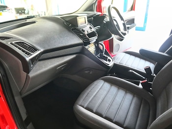 Used Ford Grand Tourneo Connect 2022 for sale - 78932815: Photo
