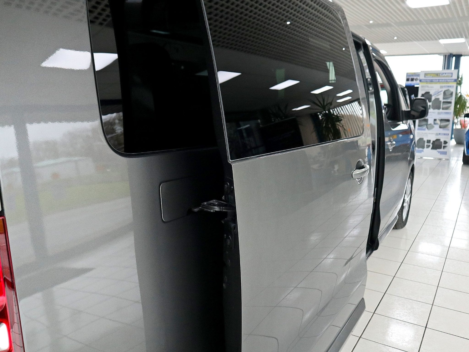 Used Peugeot Traveller 2020 for sale - 76347406: Photo 17