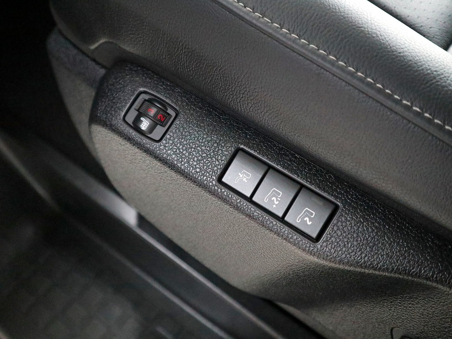 Used Peugeot Traveller 2020 for sale - 76347406: Photo 24