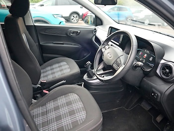 Used Hyundai i10 2023 for sale - 78647224: Photo