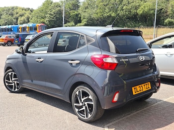Used Hyundai i10 2023 for sale - 79180087: Photo