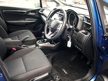 Used Honda Jazz 2018 for sale - 77173384: Photo