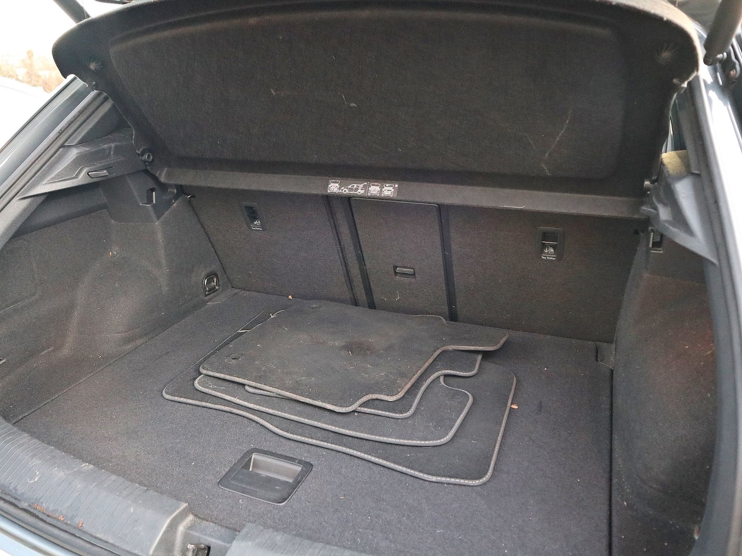 Used Volkswagen T-Roc 2019 for sale - 76656412: Photo 5