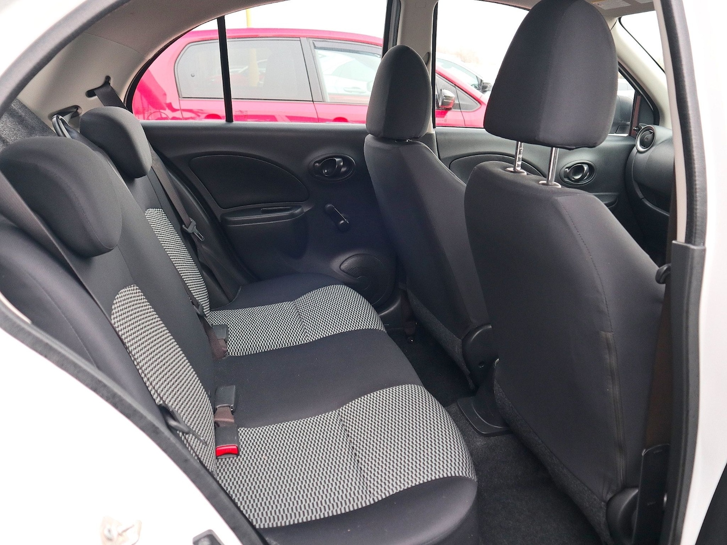 Used Nissan Micra 2015 for sale - 77807399: Photo 4