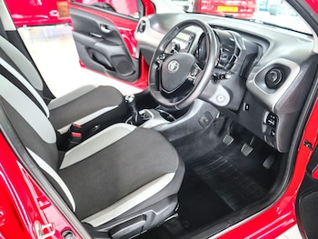 Used Toyota AYGO 2017 for sale - 78502985: Photo