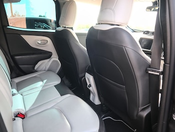 Used Jeep Renegade 2020 for sale - 78703890: Photo