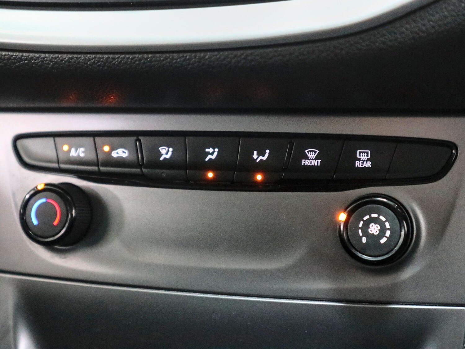 Used Vauxhall Astra 2018 for sale - 77508773: Photo 31