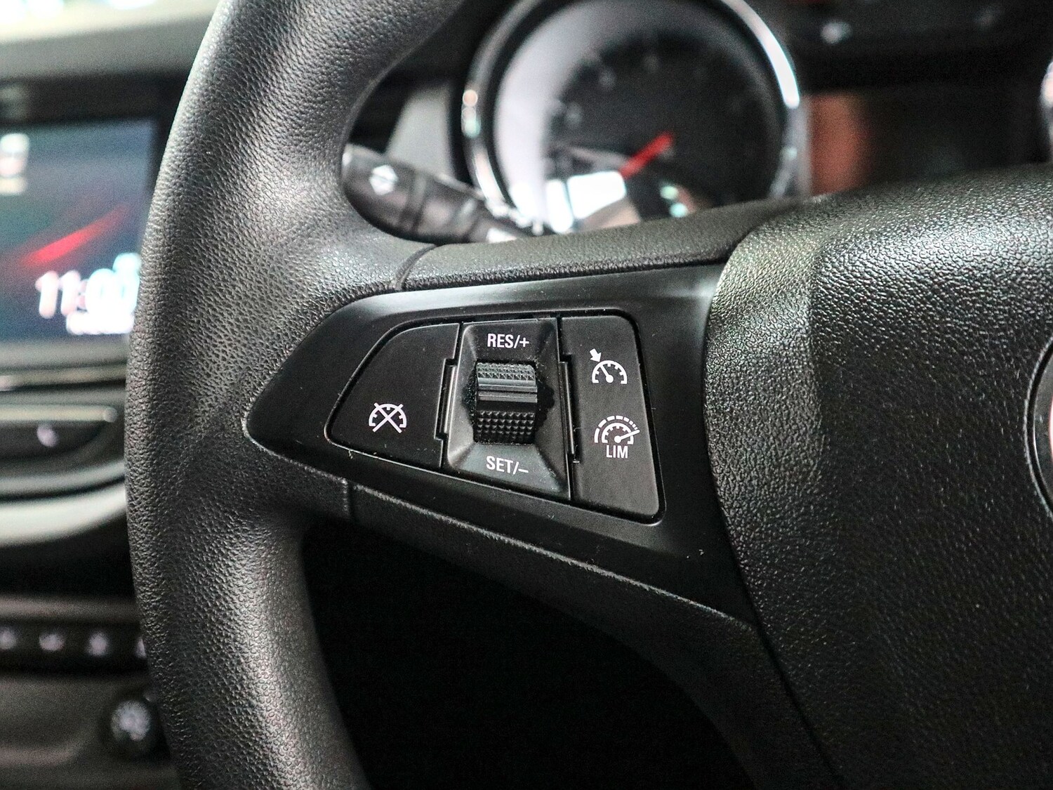 Used Vauxhall Astra 2018 for sale - 77508773: Photo 33