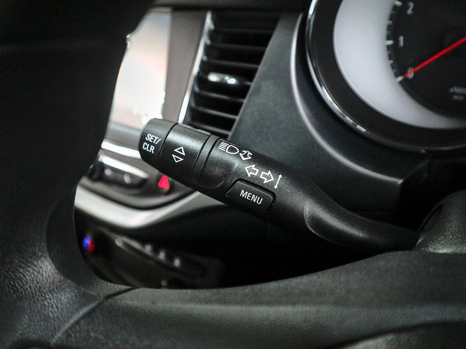 Used Vauxhall Astra 2018 for sale - 77508773: Photo 34