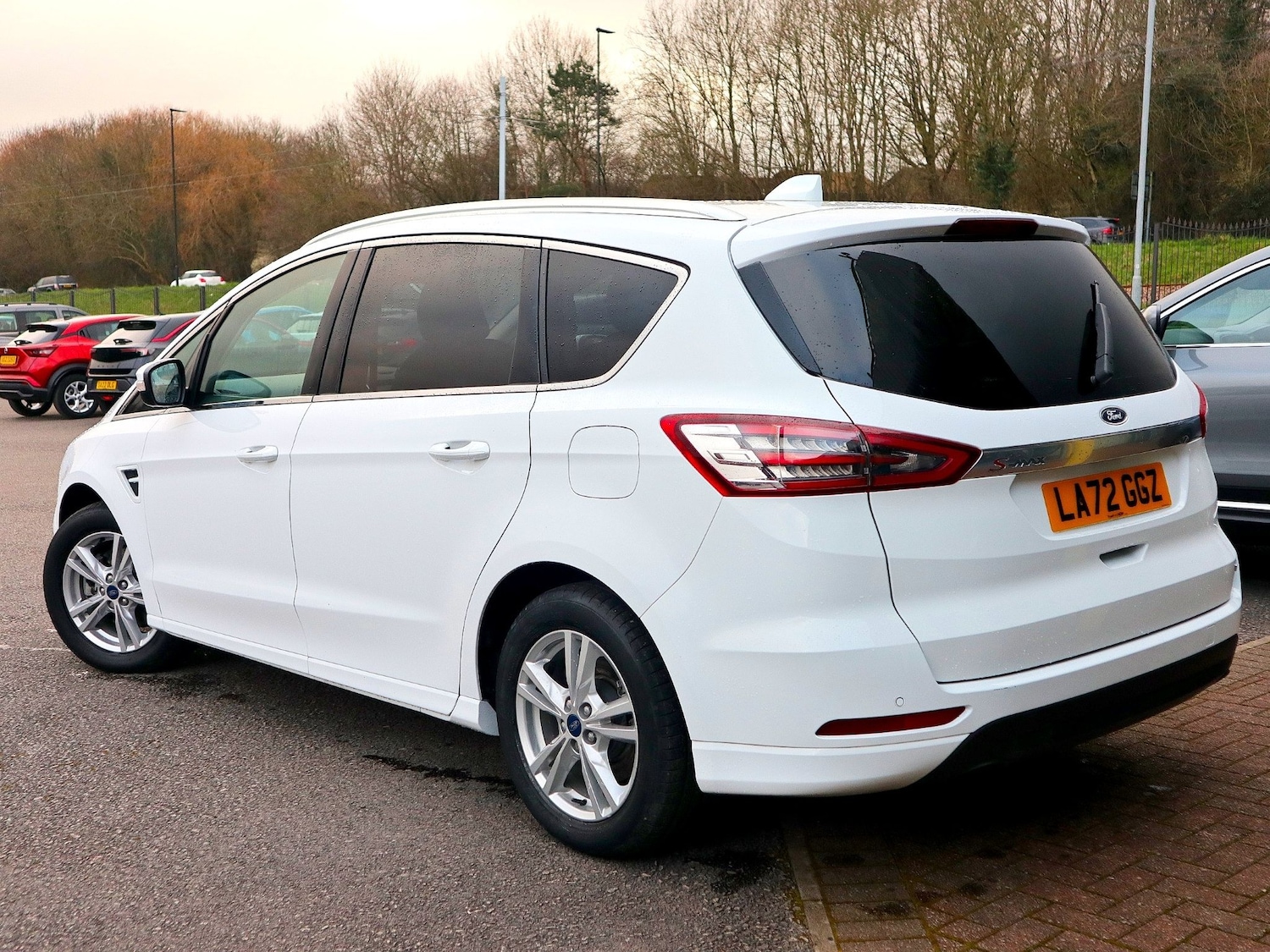 Used Ford S-Max 2022 for sale - 77807409: Photo 2