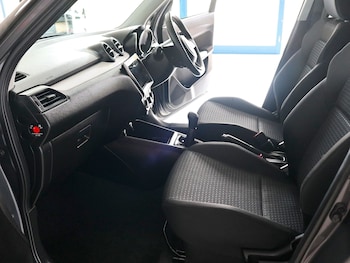 Used Suzuki Swift 2022 for sale - 75079985: Photo