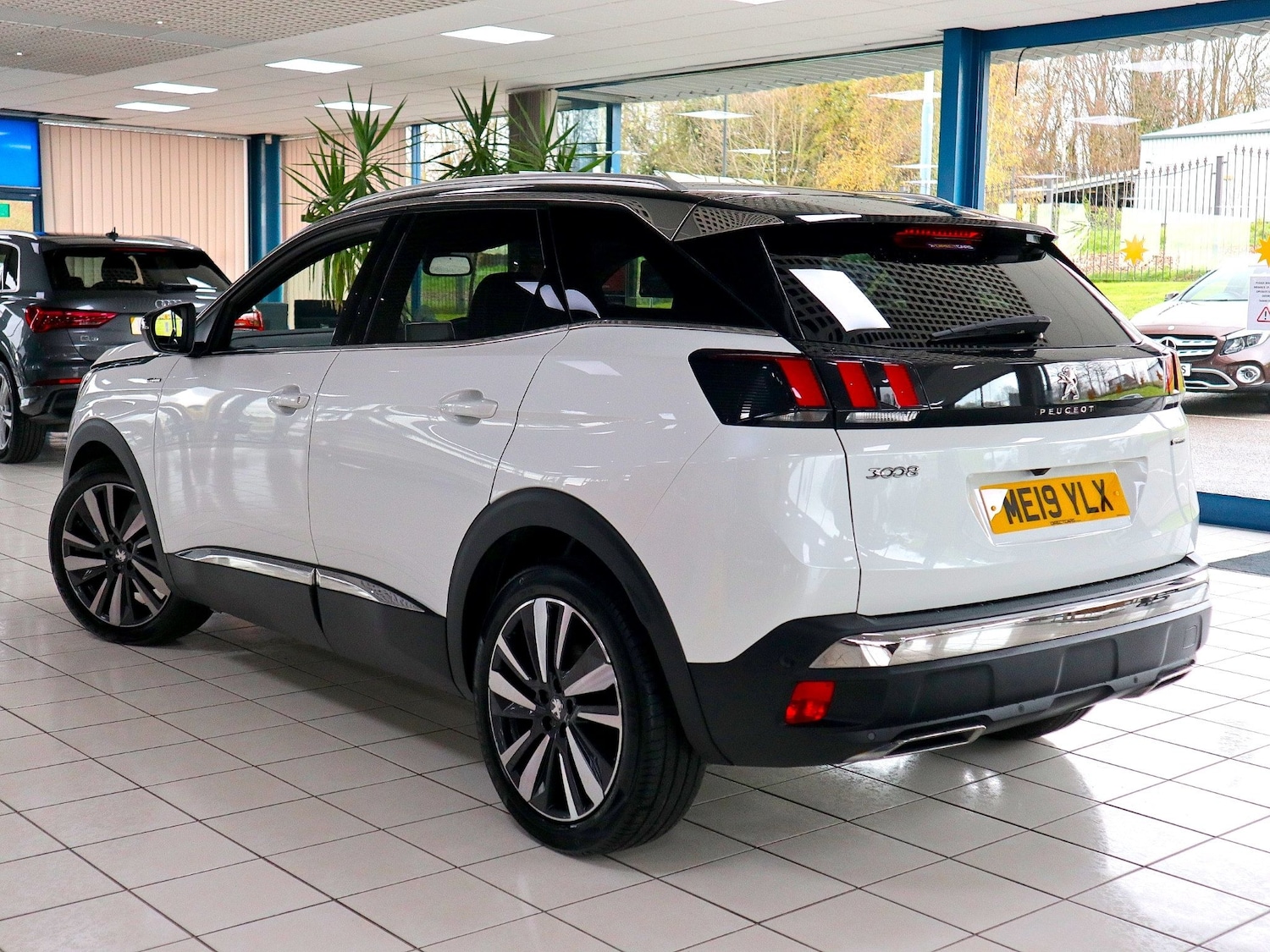 Used Peugeot 3008 2019 for sale - 76726057: Photo 2