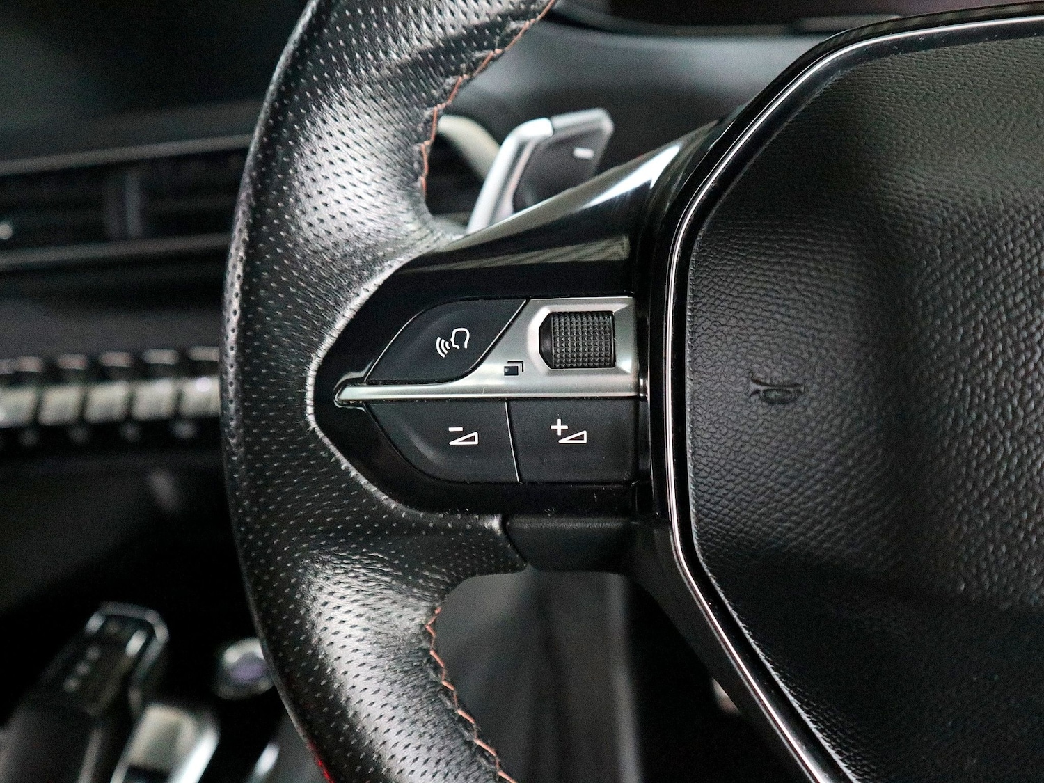 Used Peugeot 3008 2019 for sale - 76726057: Photo 30