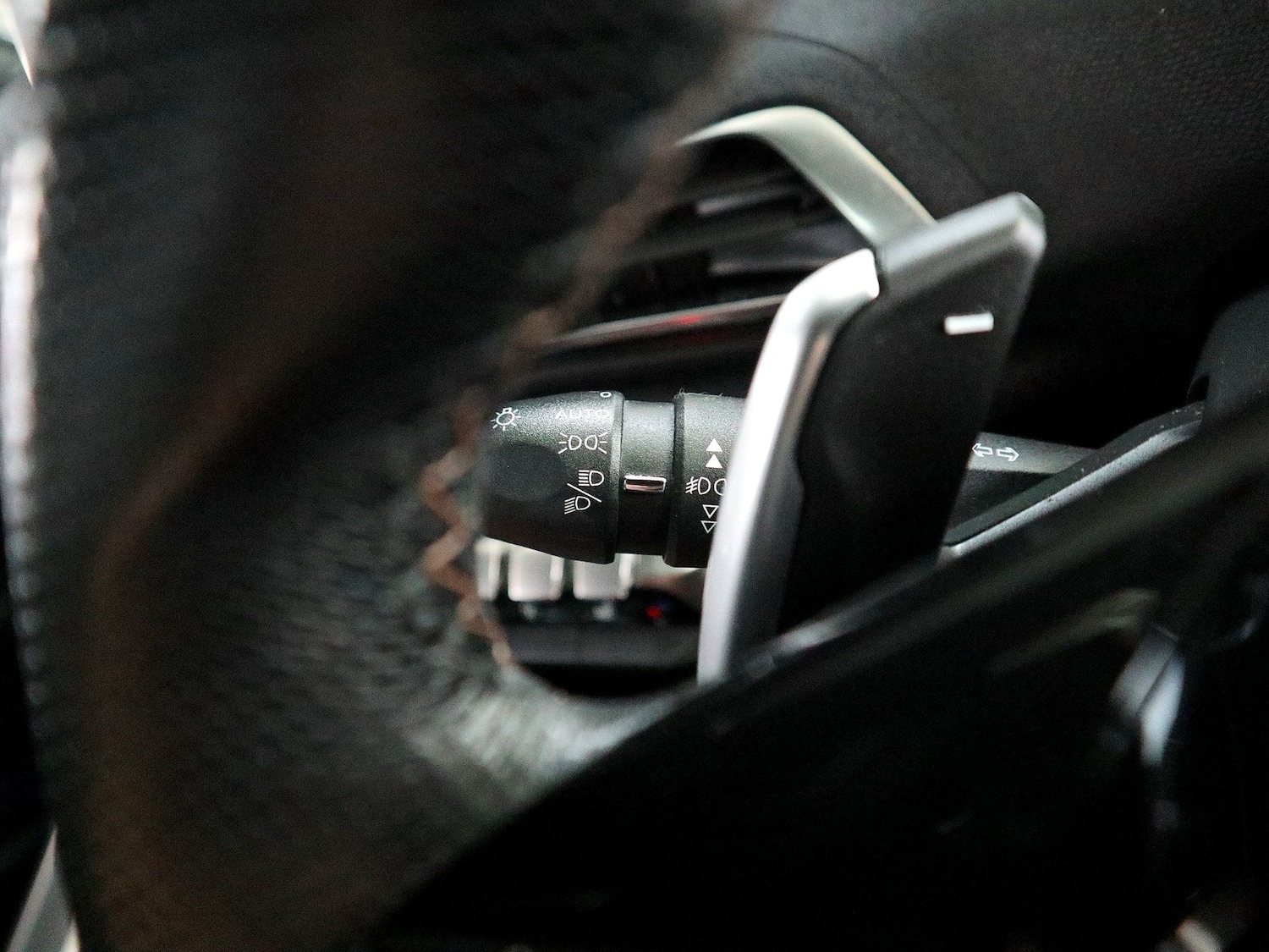 Used Peugeot 3008 2019 for sale - 76726057: Photo 32