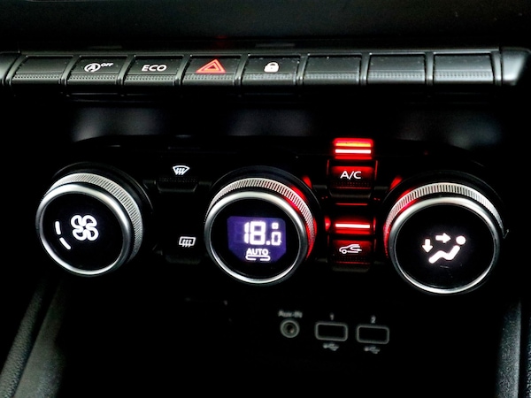 Used Renault Clio 2023 for sale - 75976192: Photo 32