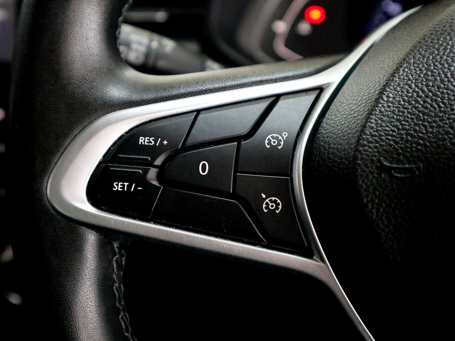 Used Renault Clio 2023 for sale - 75976192: Photo 35