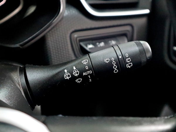 Used Renault Clio 2023 for sale - 75976192: Photo 38