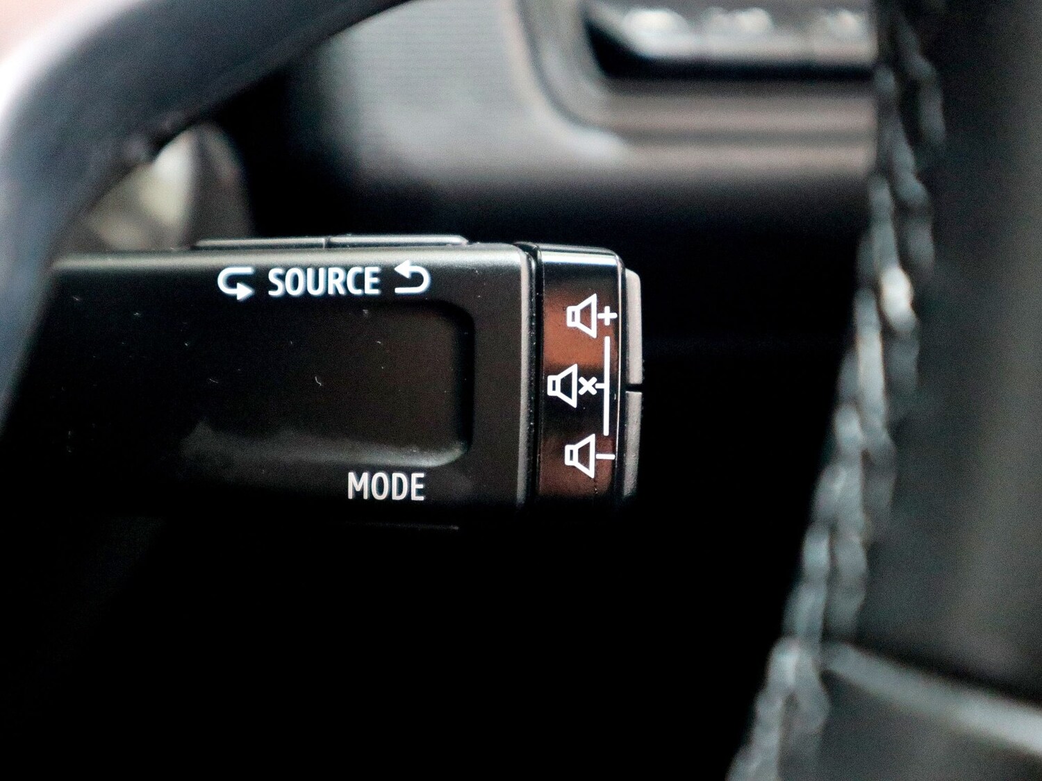 Used Renault Clio 2023 for sale - 75976192: Photo 39