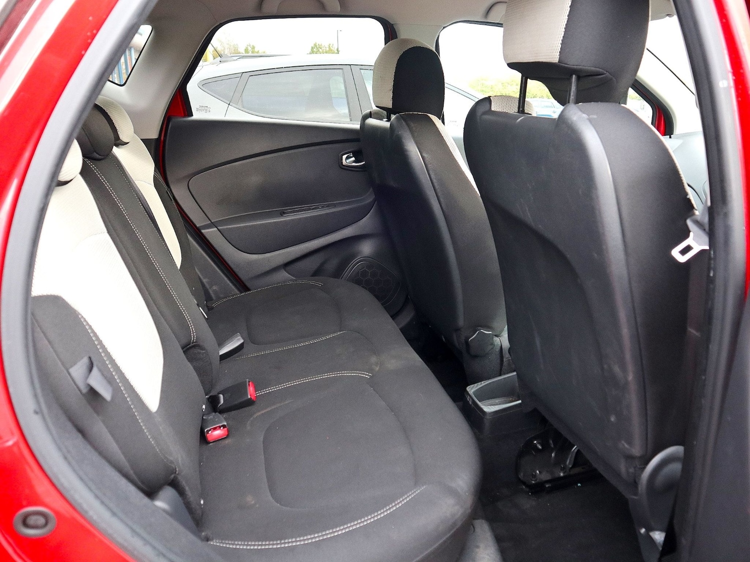 Used Renault Captur 2019 for sale - 76134574: Photo 4