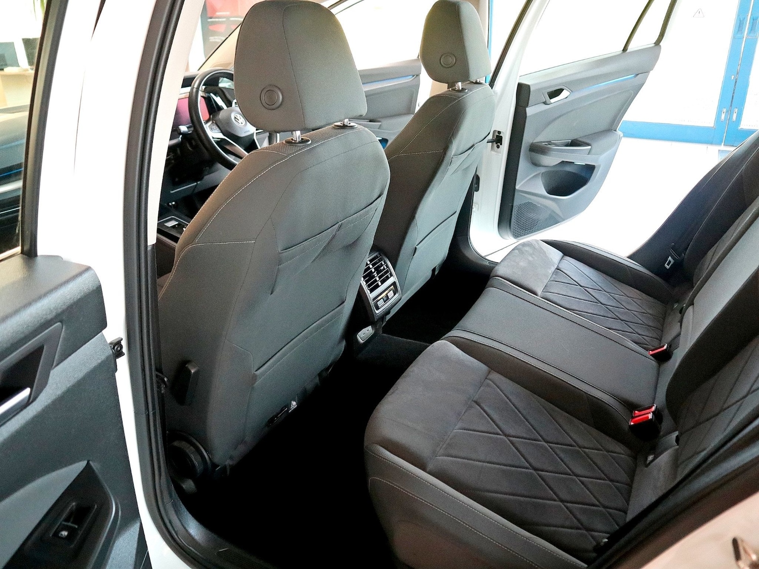 Used Volkswagen Golf 2021 for sale - 76583396: Photo 20