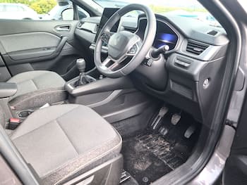 Used Renault Captur 2025 for sale - 79765919: Photo