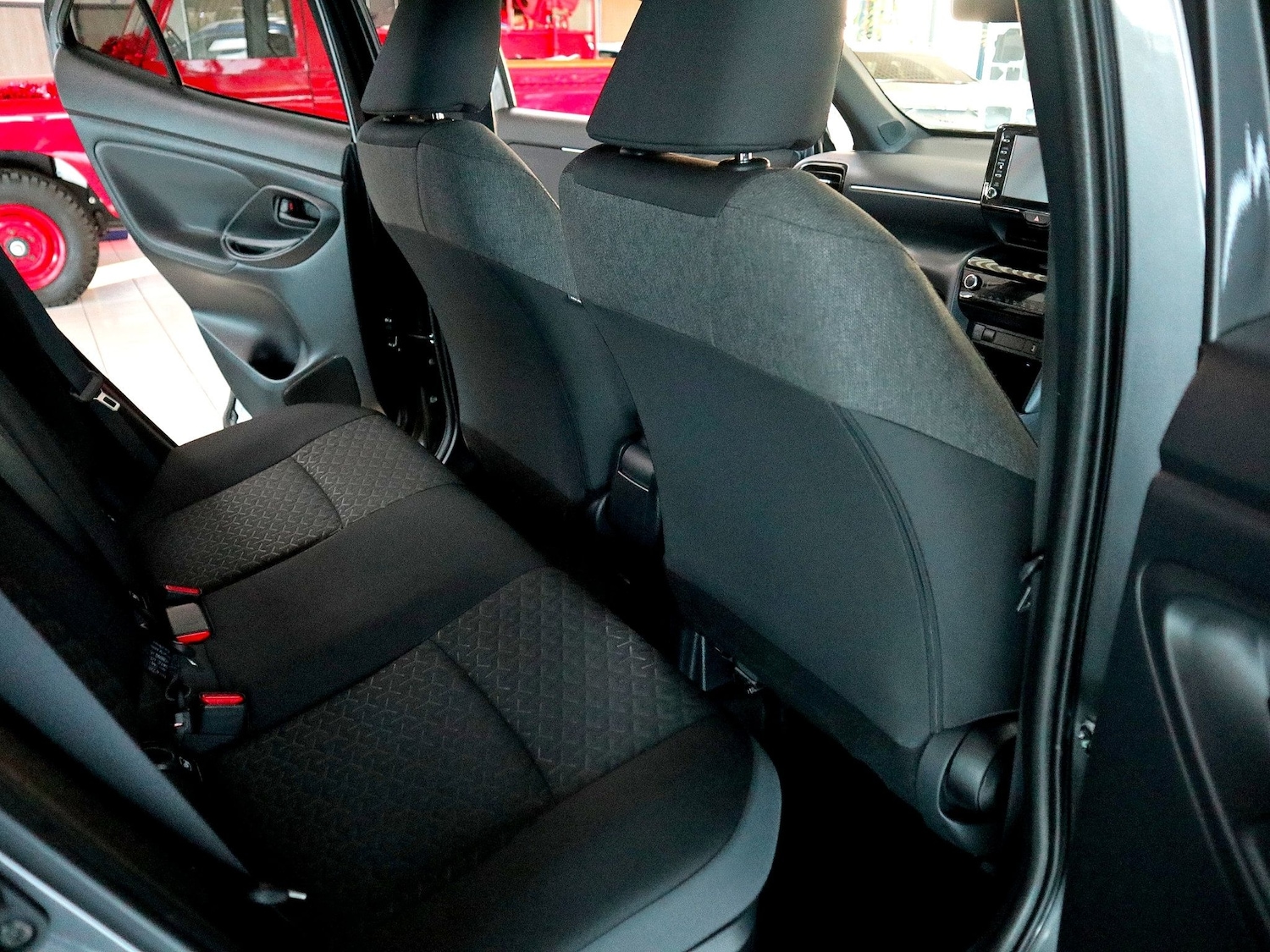 Used Toyota Yaris Cross 2023 for sale - 76785395: Photo 19