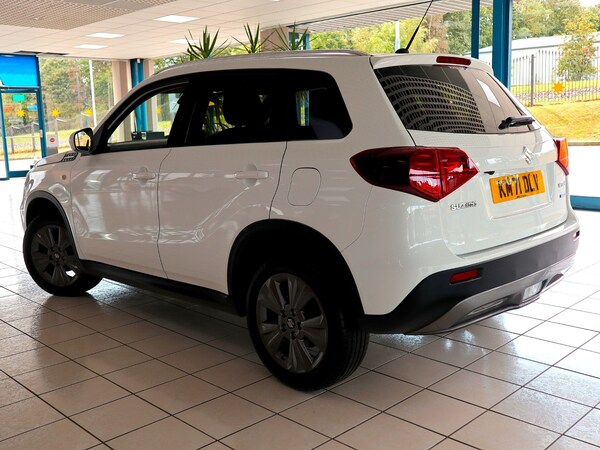 Used Suzuki Vitara 2021 for sale - 75668369: Photo 2