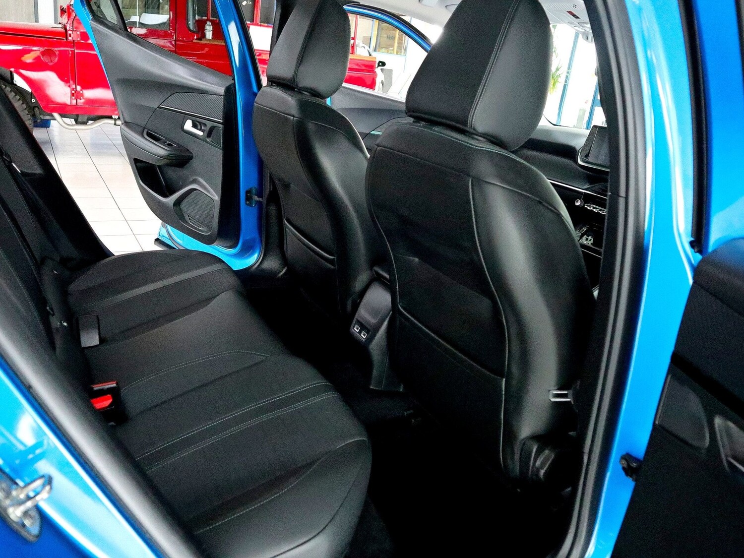 Used Peugeot 2008 2021 for sale - 76165364: Photo 18