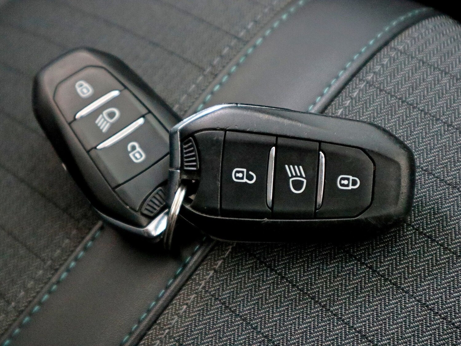 Used Peugeot 2008 2021 for sale - 76165364: Photo 39
