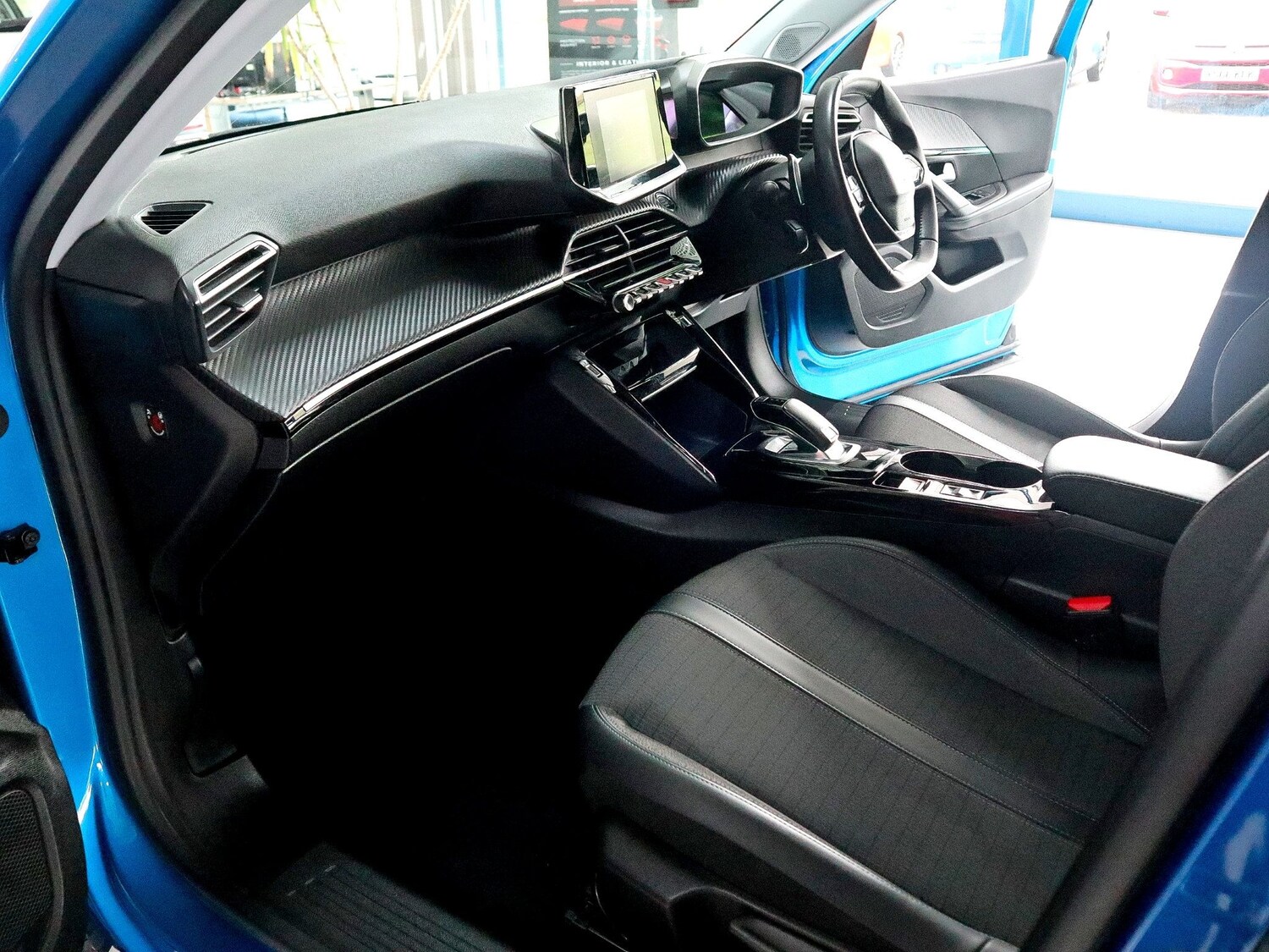 Used Peugeot 2008 2021 for sale - 76165364: Photo 4