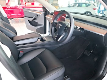 Used Tesla Model Y 2024 for sale - 79483551: Photo