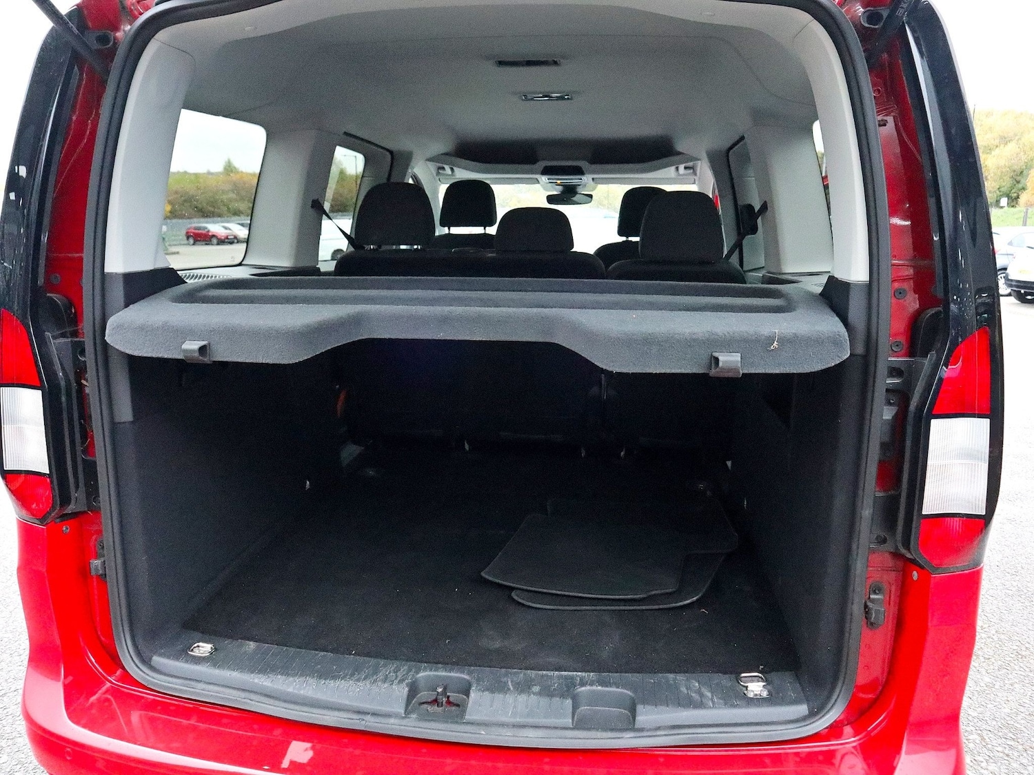 Used Ford Tourneo Connect 2023 for sale - 76418546: Photo 5