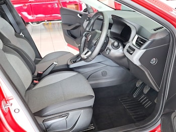 Used Renault Clio 2024 for sale - 75289411: Photo