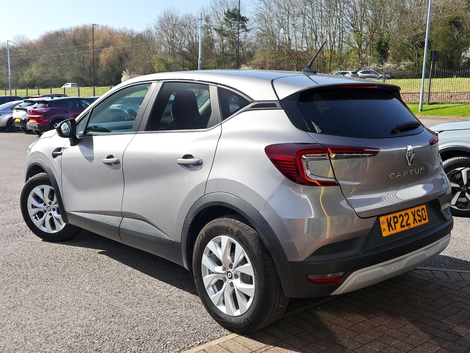 Used Renault Captur 2022 for sale - 77938427: Photo 2