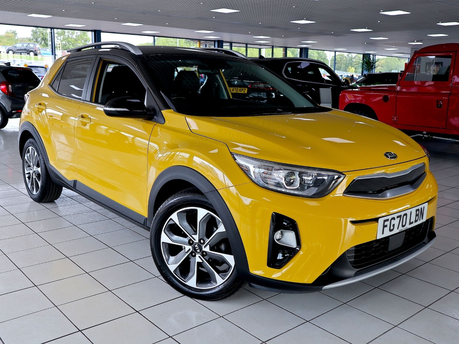 Used Kia Stonic 2020 for sale - 76107585: Photo 1
